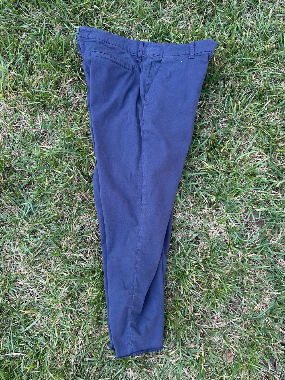Frank & Eileen "Wicklow" distressed cropped chinos with raw hem - Size 10 - Picture 3 of 4